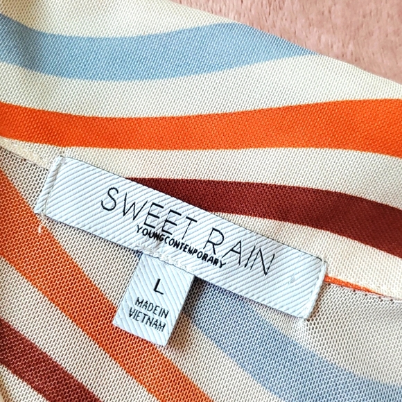 Mesh fabric. Size variations is: S/M/L. Forever 21, Sweet Rain. - Picture 6 of 7